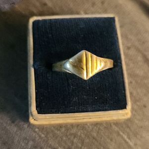 Vintage Sterling Silver Ring Sz 7.5